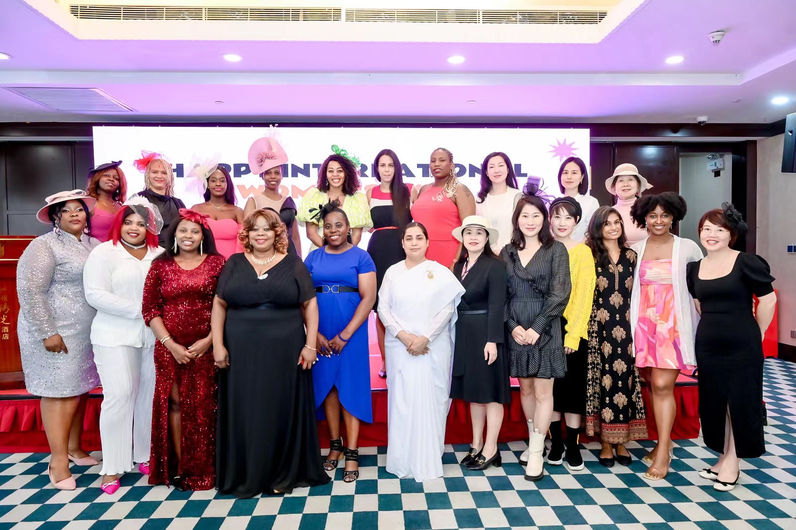 连续三年赞助国际妇女高茶会！jinnian168致敬女性力量